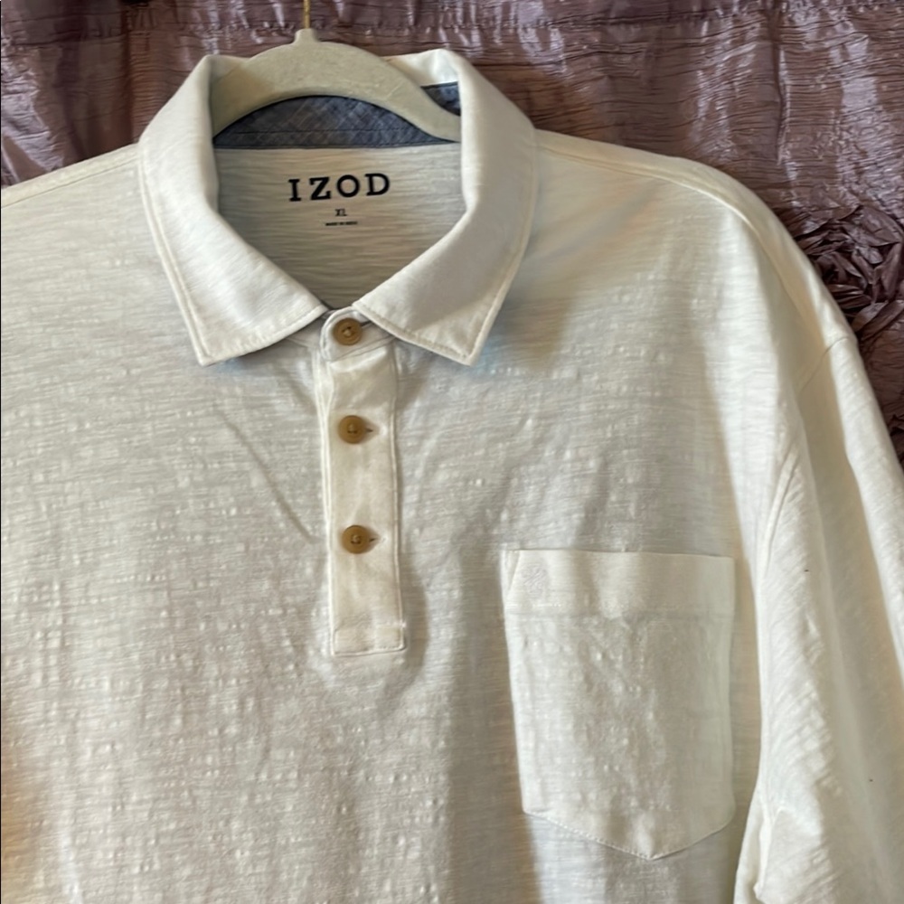 Izod White Polo Shirt Classic Short-Sleeve Design - Picture 2 of 4
